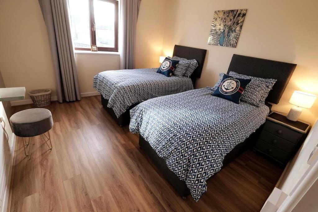 Lovely Two Bed Home In Cemaes, Anglesey Kültér fotó